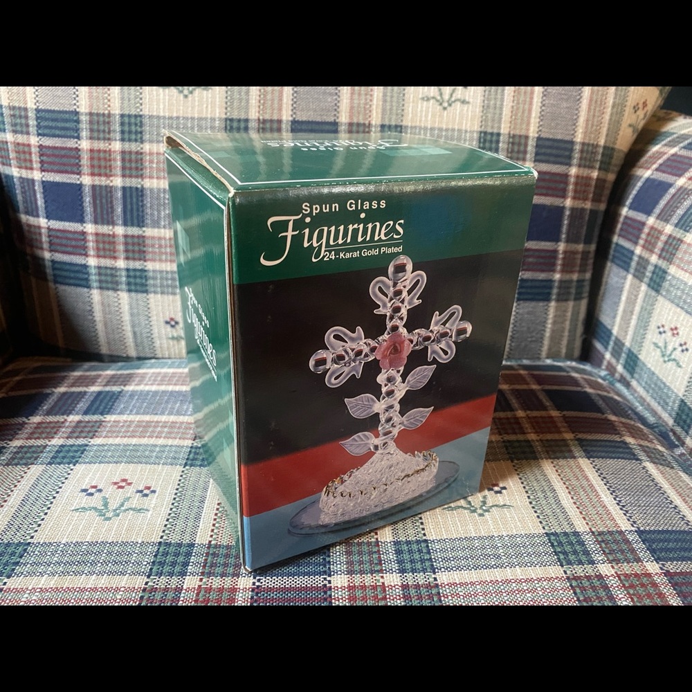 NIB Spun Glass Cross